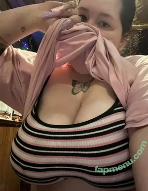 Kristina Durman / lame_shit_hola nude photo #0092