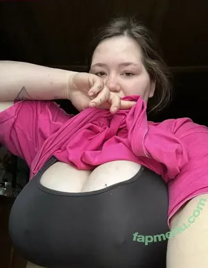 Kristina Durman / lame_shit_hola nude photo #0101