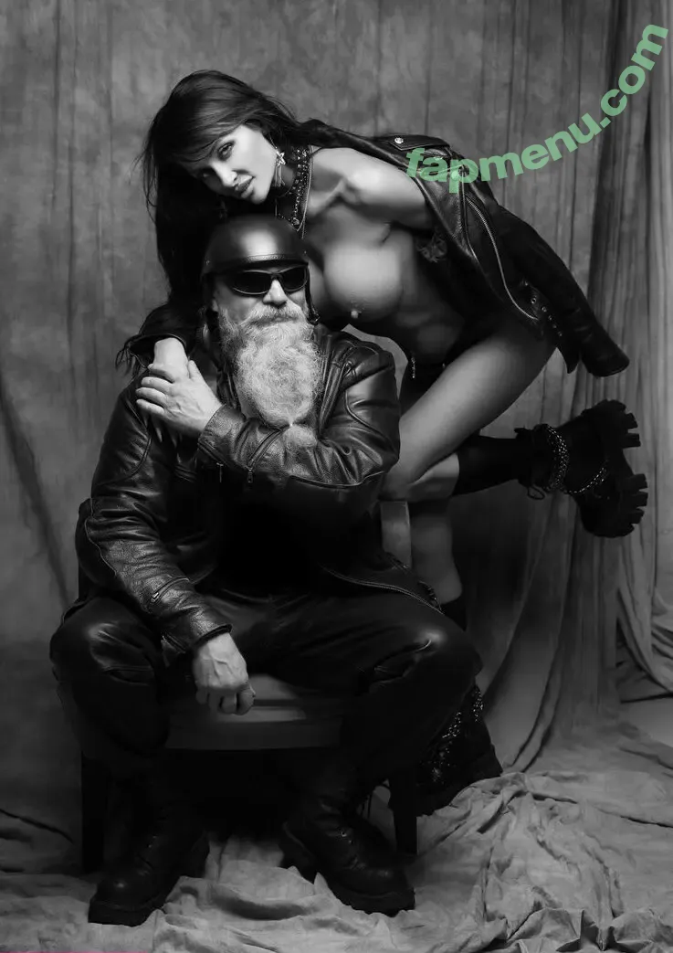 Kristina Grizzly nude photo #0285 (b_grizzly_model / kristinanicolee)