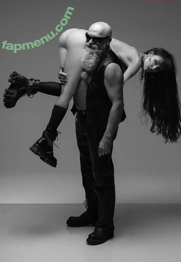 Kristina Grizzly nude photo #0287 (b_grizzly_model / kristinanicolee)