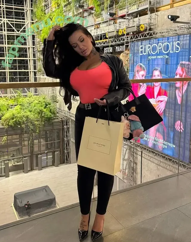 Kristina Karieva nude photo #1036 (alicia_kristina / kristinkarieva)