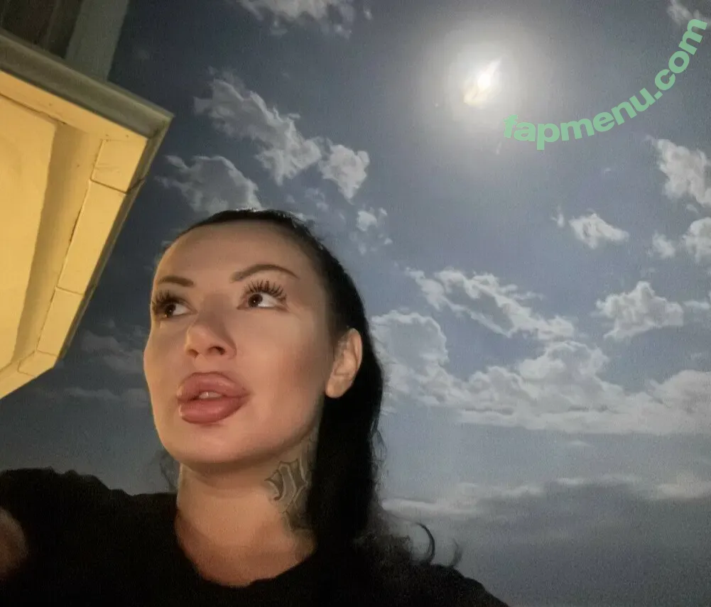 Kristina Karieva nude photo #1085 (alicia_kristina / kristinkarieva)