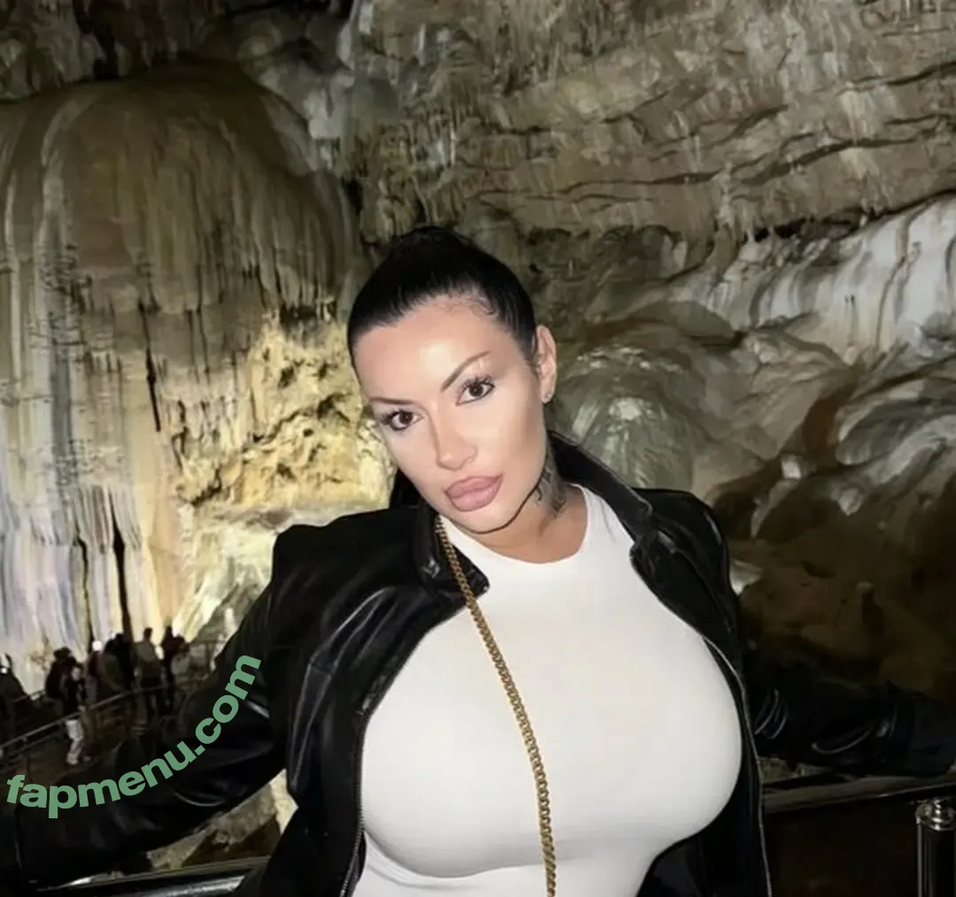 Kristina Karieva nude photo #1086 (alicia_kristina / kristinkarieva)