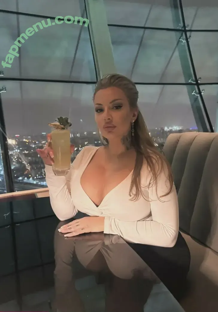 Kristina Karieva nude photo #1152 (alicia_kristina / kristinkarieva)