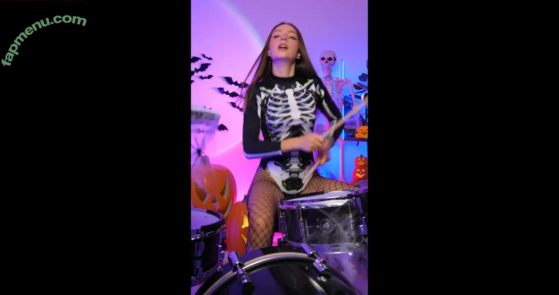 Kristina Rybalchenko nude photo #0192 (Kriss Drummer / kriss_drummer / user)