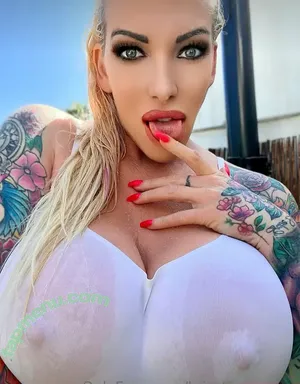 krisztinaserenyvip / _krisztinasereny nude photo #0012