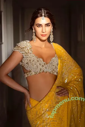 Kriti Sanon / kritisanon nude photo #0203