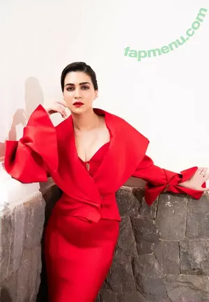 Kriti Sanon / kritisanon nude photo #0267