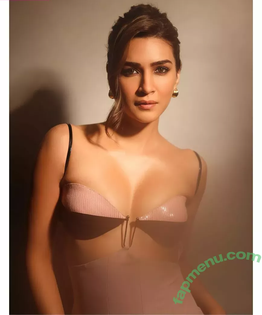 Kriti Sanon nude photo #0138 (kritisanon)