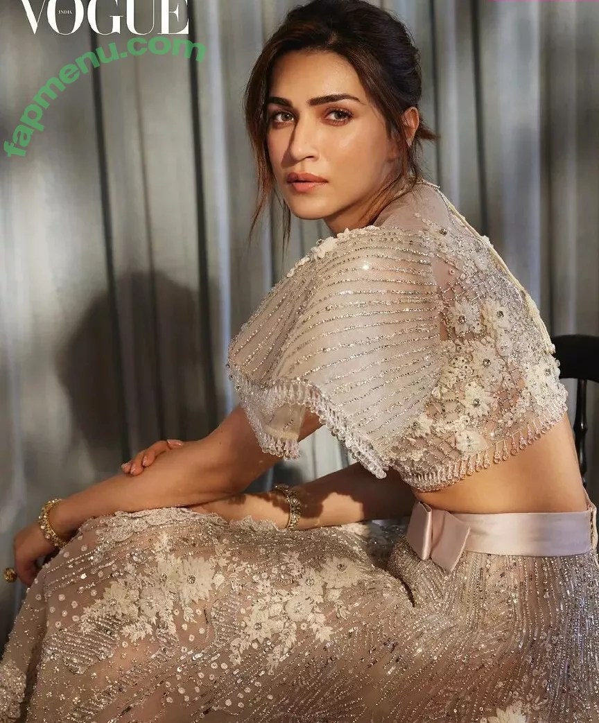 Kriti Sanon nude photo #0182 (kritisanon)