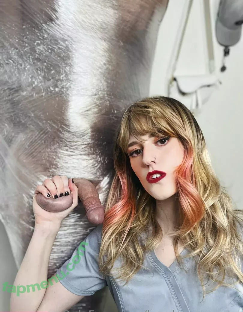 krushonyouxoxo nude photo #0001 (krushonyouxoxo)