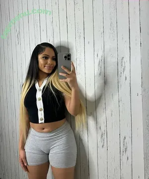 Kryss.v / kryssssv / laprincessaaaaa nude photo #0002