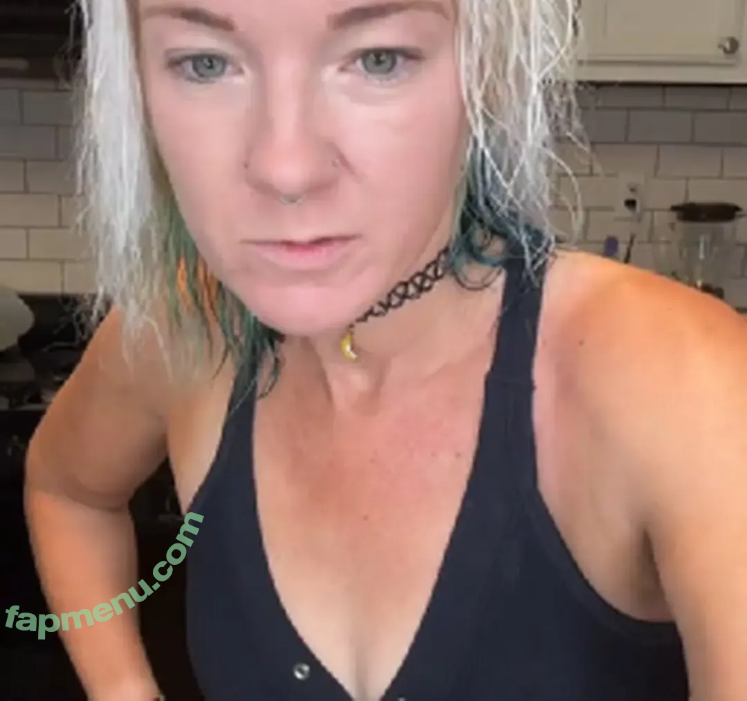 Kryssywakeup nude photo #0014 (Bluebunnibooty / bluebunniebooty)