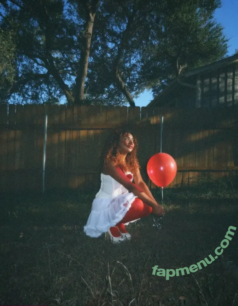 krystalogy nude photo #0226 (krys_talwithakay / krystalogytv)