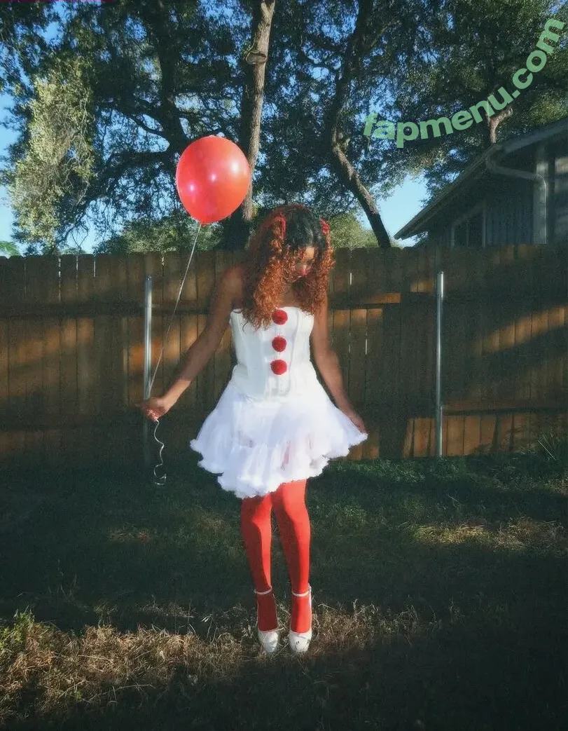 krystalogy nude photo #0229 (krys_talwithakay / krystalogytv)