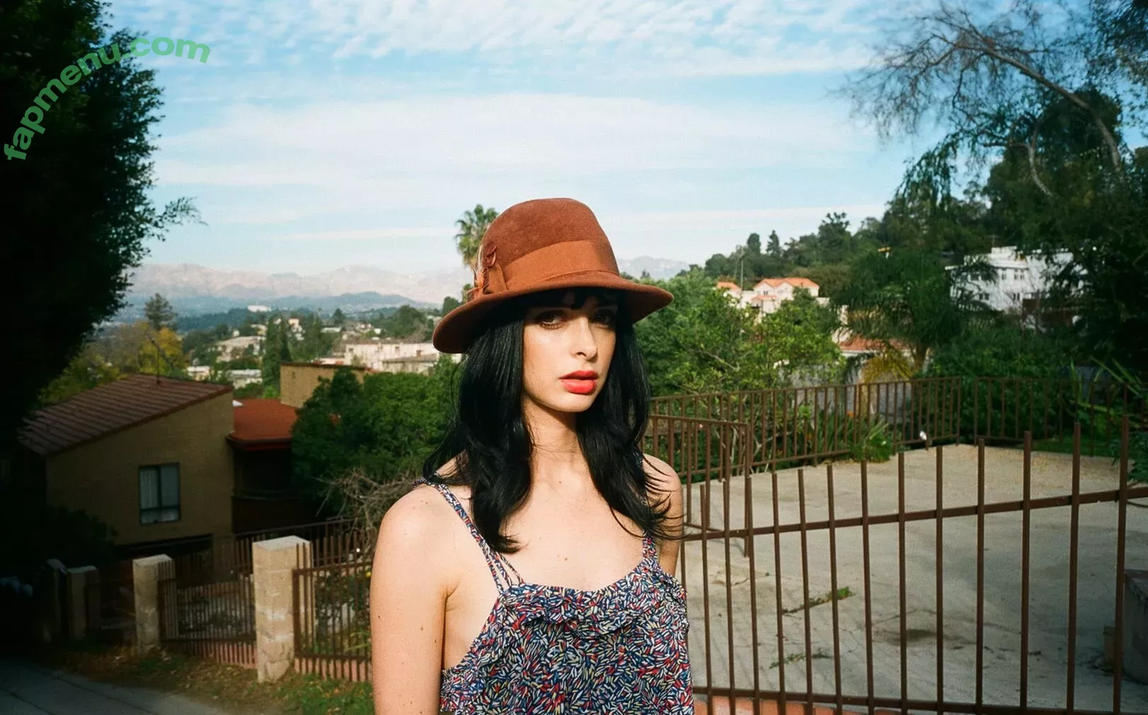 Krysten Ritter nude photo #0445 (therealkrystenritter)