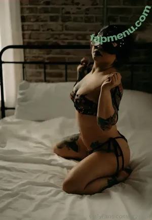 kryztine / lagurakc nude photo #0007