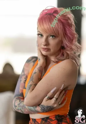 Ktstrange nude photo #0038