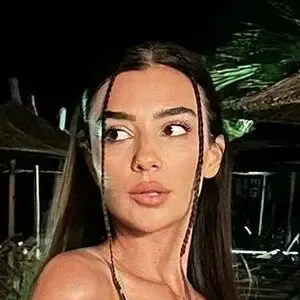 Kübra Miranda Çamlıbel / mirandaorlayn nude photo #0056
