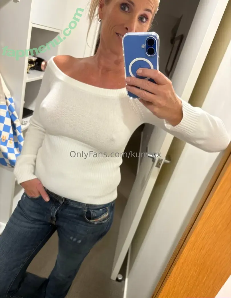 Kumfox nude photo #0050 (kimfoxx)