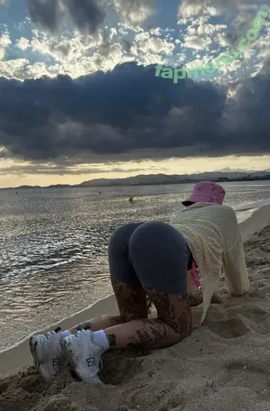  nude photo #0003