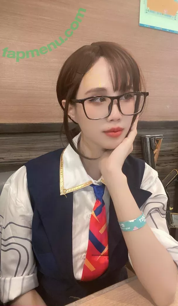 Kura Onee-san nude photo #0771 (kurasushi_usa / lewdgami)