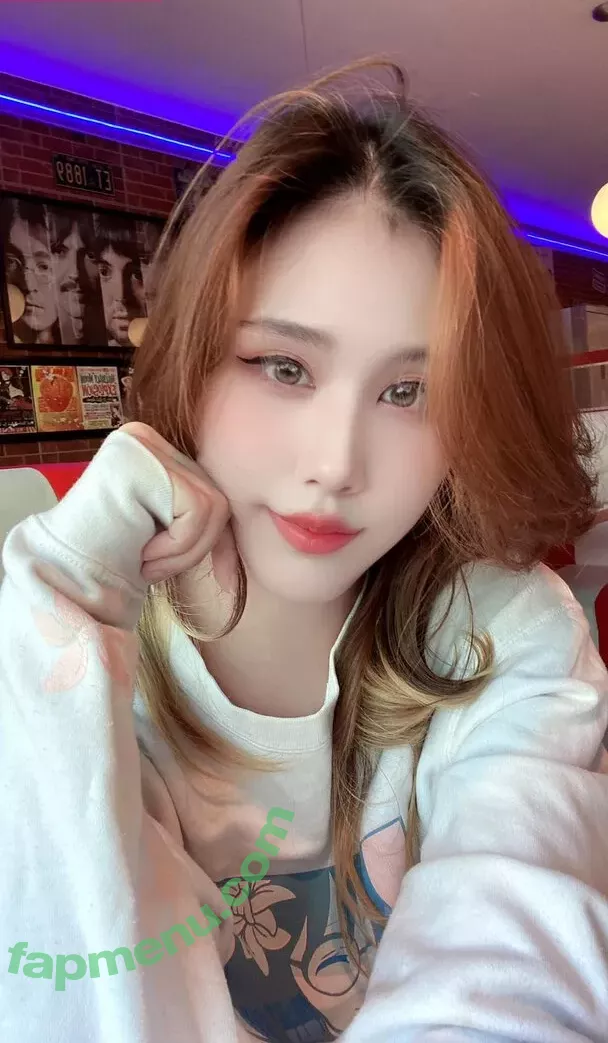 Kura Onee-san nude photo #1147 (kurasushi_usa / lewdgami)