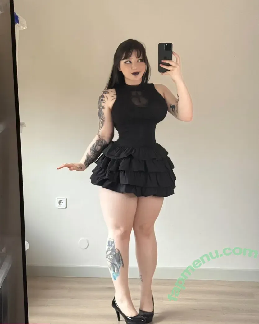 kuroishi nude photo #0035 (Kuro / Kuroitsune)