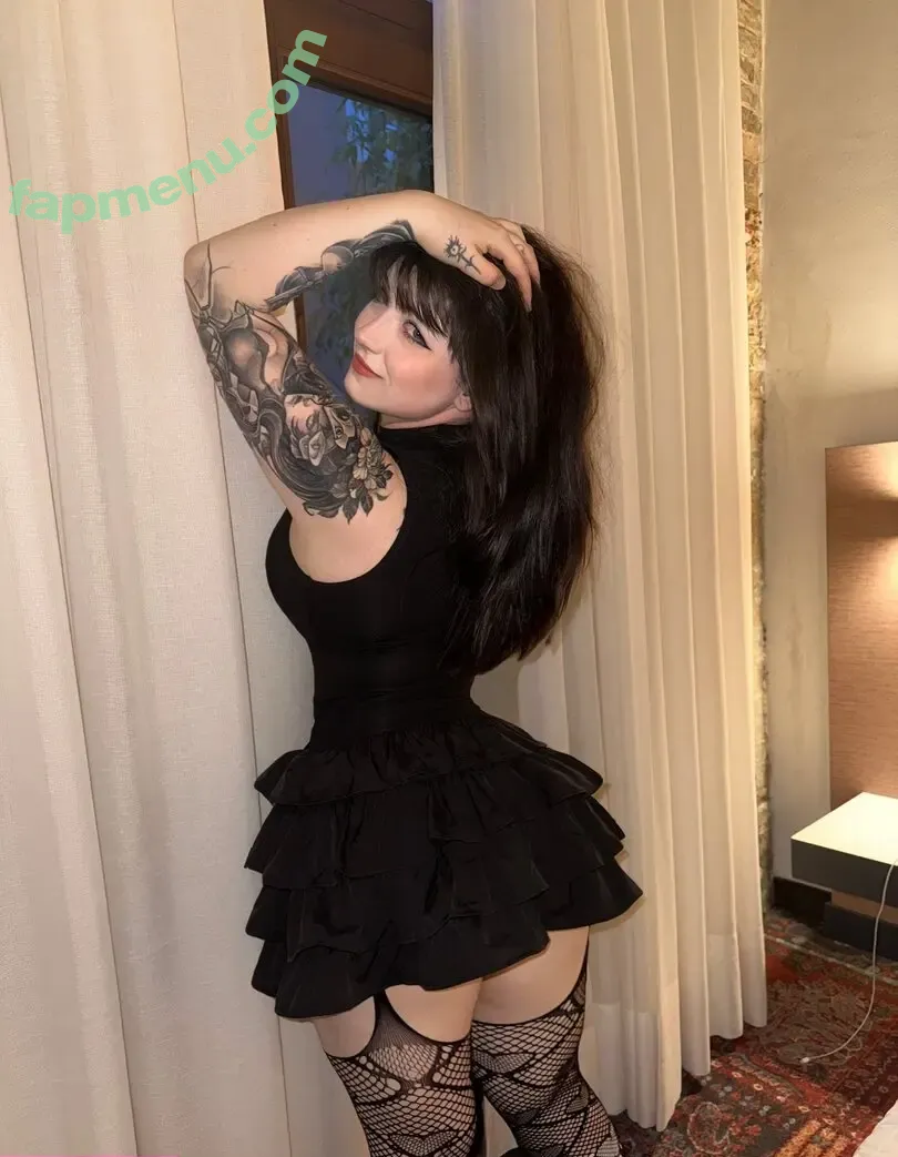 kuroishi nude photo #0047 (Kuro / Kuroitsune)