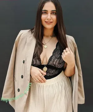 Kusha Kapila / kushakapila nude photo #0020