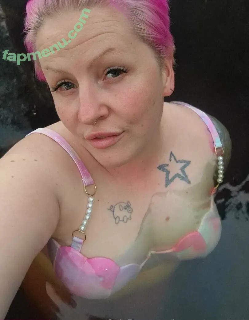 kuumat_puumat nude photo #0135 (kuumat_puumat)