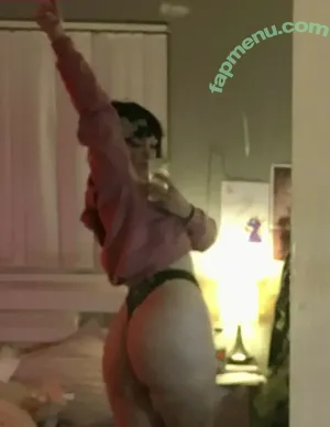 kvwviiju nude photo #0033