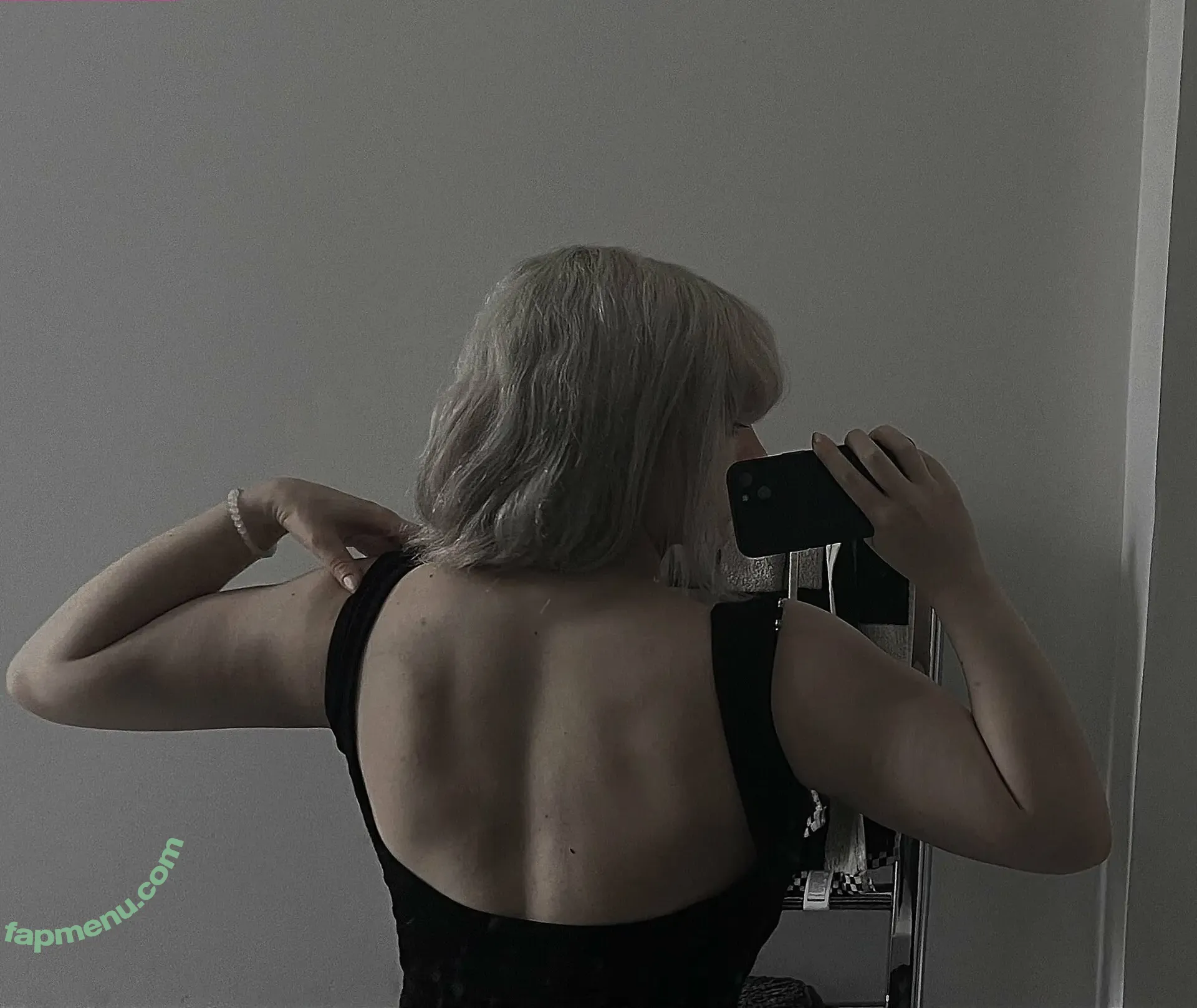 kvwviiju nude photo #0061 (kvwviiju)