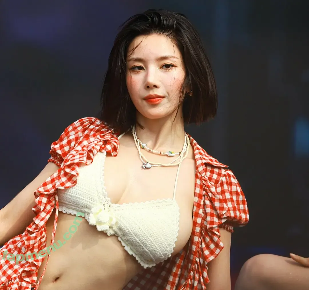 Kwon Eunbi nude photo #0023 (KWONEUNBI / Kwon Eun-bi / official_kwon.eunbi)