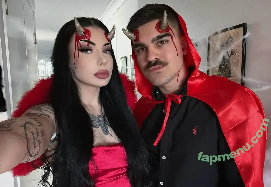kxrlyxmxrie nude photo #0009 (kxrlyxmxrie)