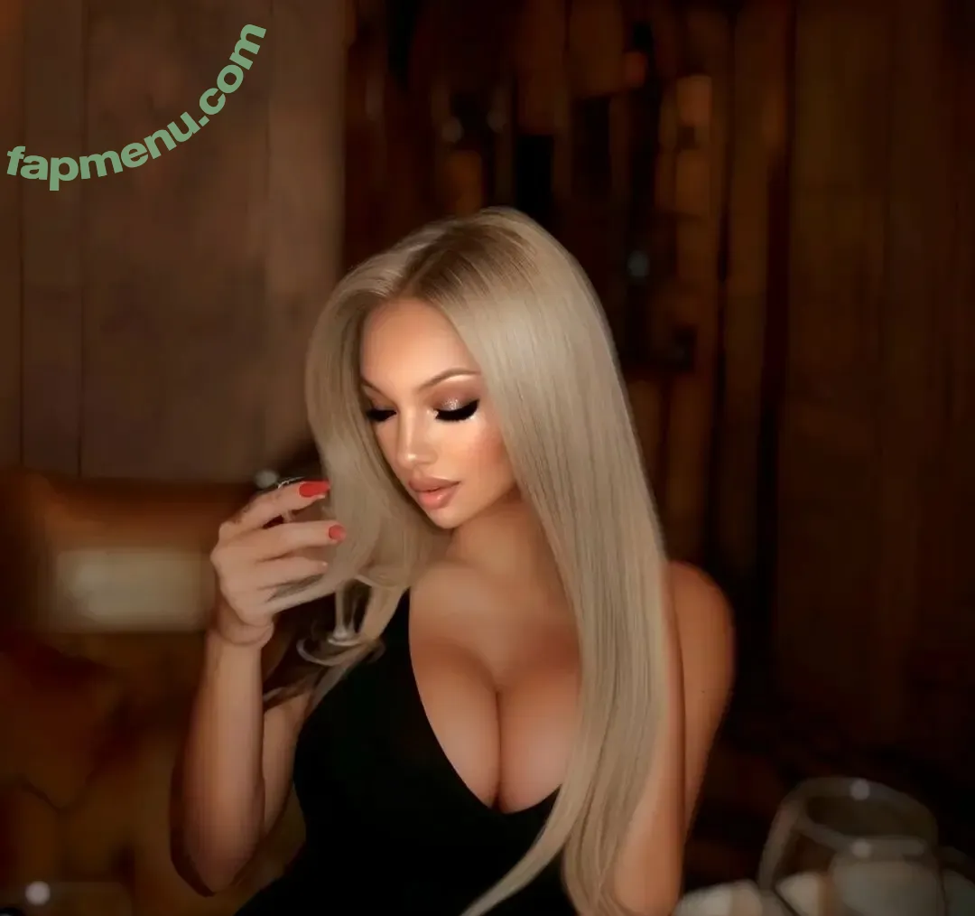kxtliinaa nude photo #0008 (kxtliinaa)
