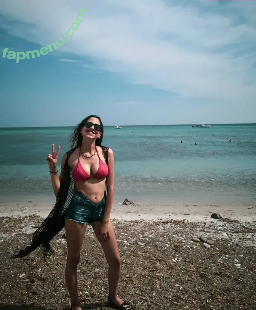 Kybeleniz nude photo #0060 (Turkish Streamer)