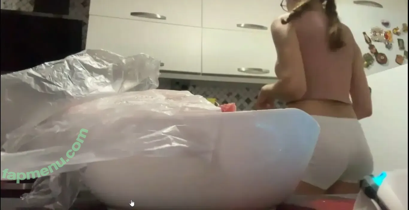 Kybeleniz nude photo #0075 (Turkish Streamer)
