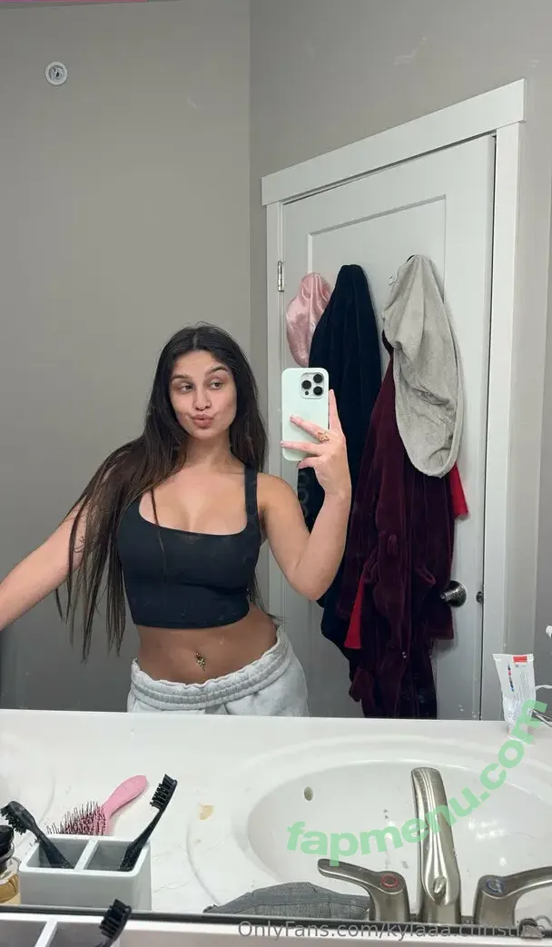 kylaaa.christine nude photo #0006 (kylaa.christine)