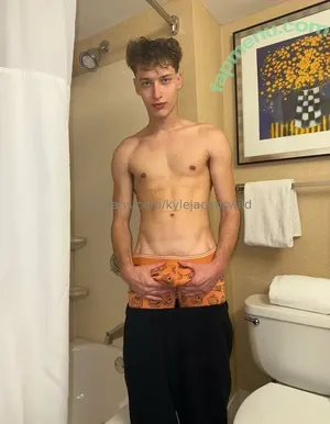  nude photo #0003