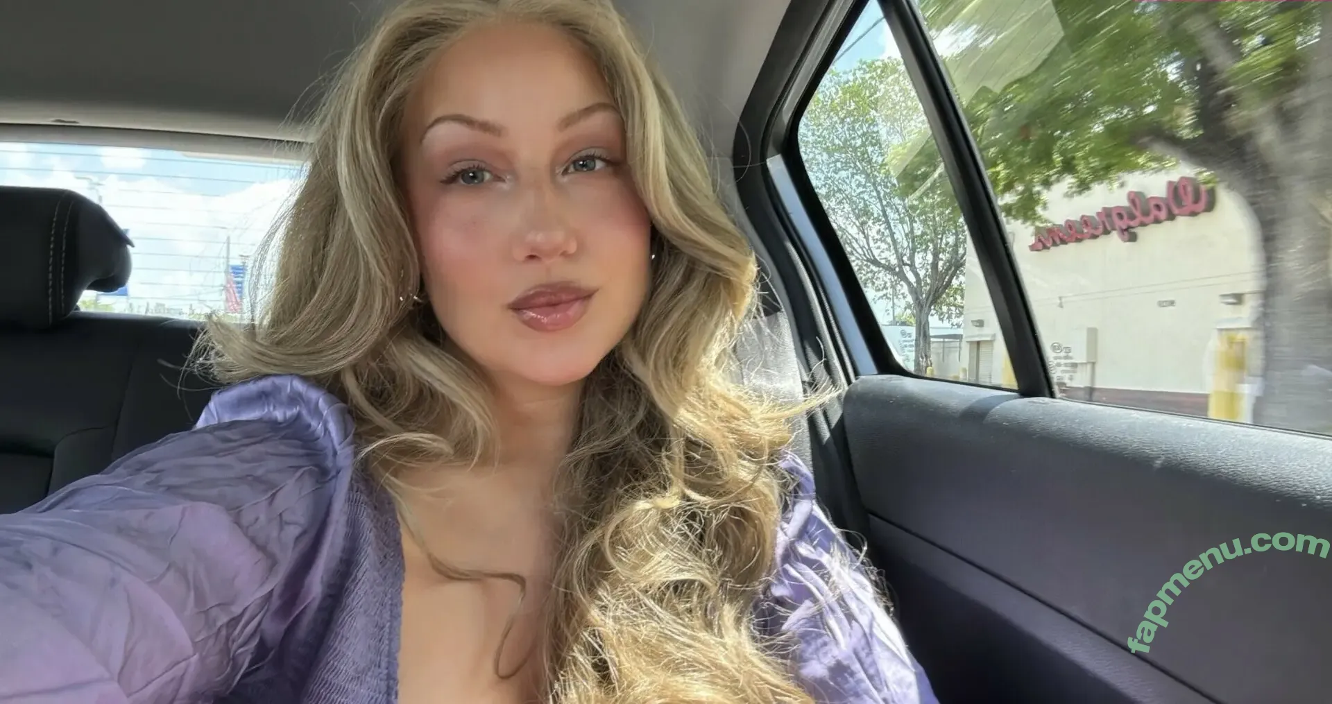 Kylie Gesualdo nude photo #0034 (kyliethebunny / notkyliegesualdo)
