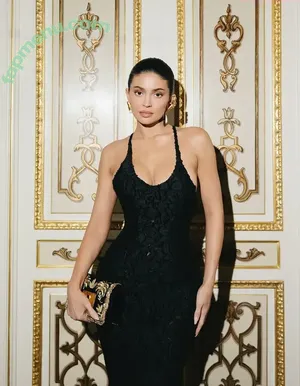 Kylie Jenner / KylieJenner / kyliejenner.2 nude photo #1830