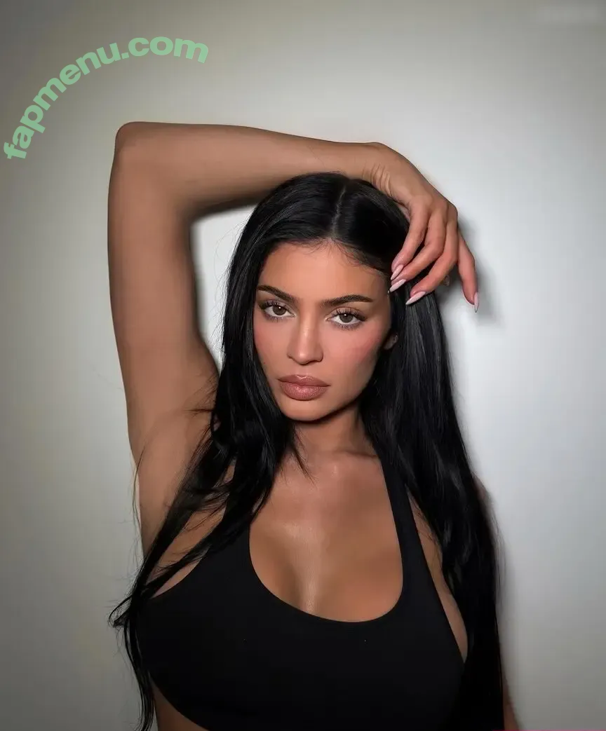 Kylie Jenner nude photo #1365 (KylieJenner / kyliejenner.2)