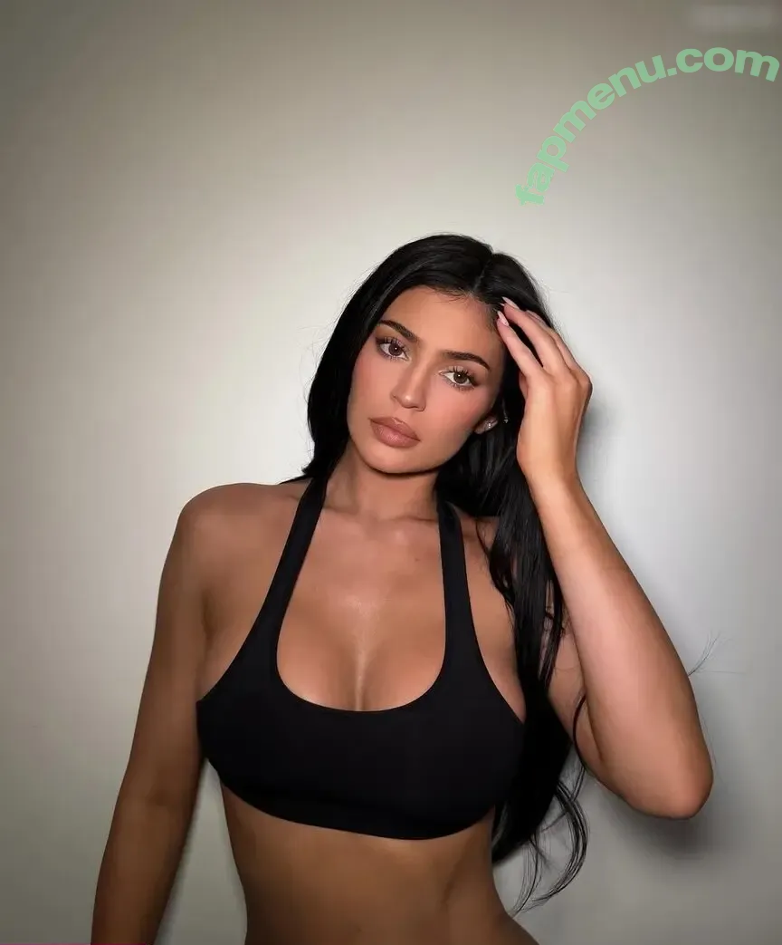 Kylie Jenner nude photo #1367 (KylieJenner / kyliejenner.2)