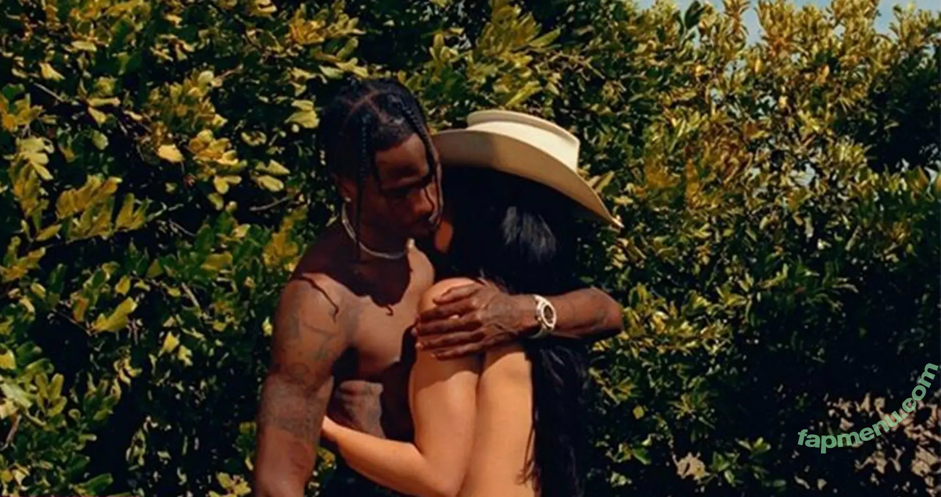 Kylie Jenner nude photo #1452 (KylieJenner / kyliejenner.2)