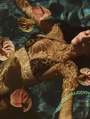 Kylie Jenner / kyliejenner / kyliejenner.2 nude photo #2534