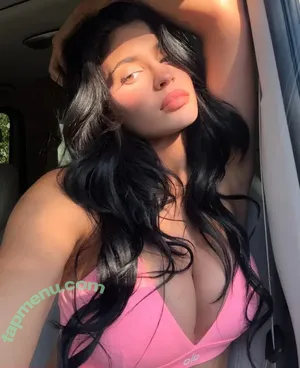 Kylie Jenner / kyliejenner / kyliejenner.2 nude photo #2594