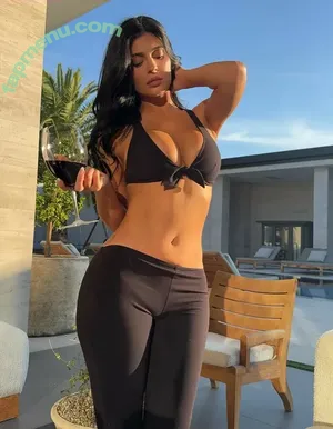 Kylie Jenner / kyliejenner / kyliejenner.2 nude photo #2612