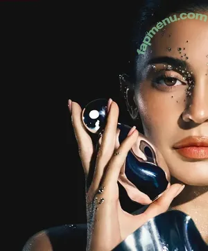 Kylie Jenner / kyliejenner / kyliejenner.2 nude photo #2641