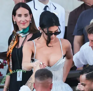 Kylie Jenner / kyliejenner / kyliejenner.2 nude photo #2683